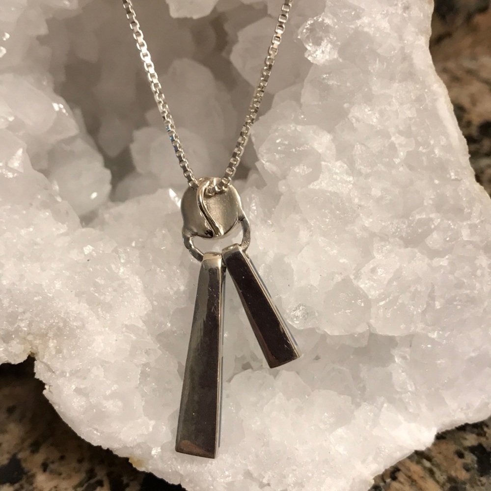 STERLING SILVER BLUE MUSSEL SHELL PENDANT NIB - Picture 4 of 4